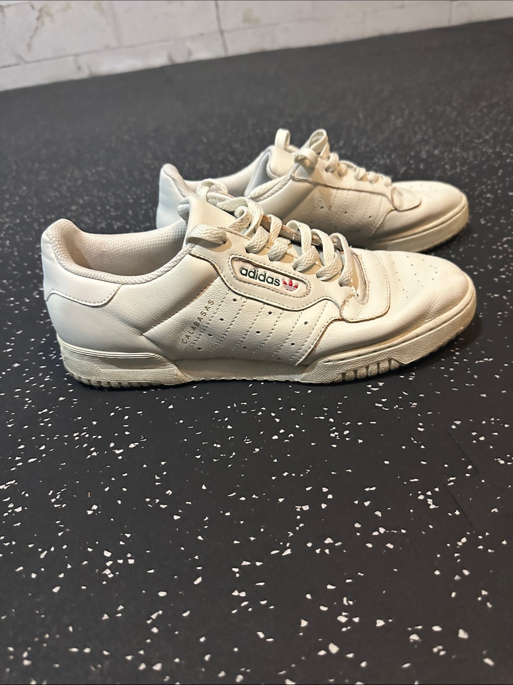 adidas Yeezy Calabasas White Leather casual sneakers